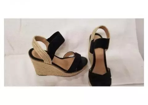 Women's black and beige shoes